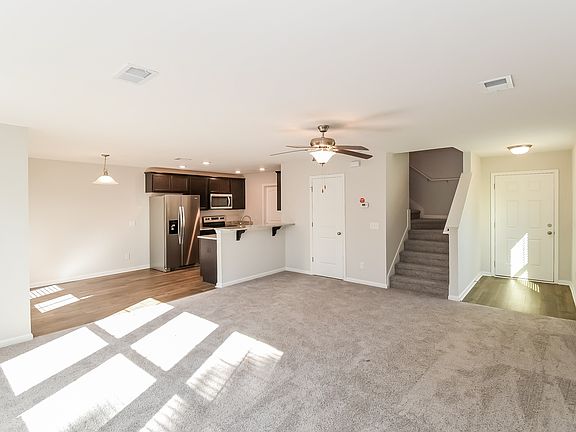 5th image of 1091 Autumns Wood Cir E