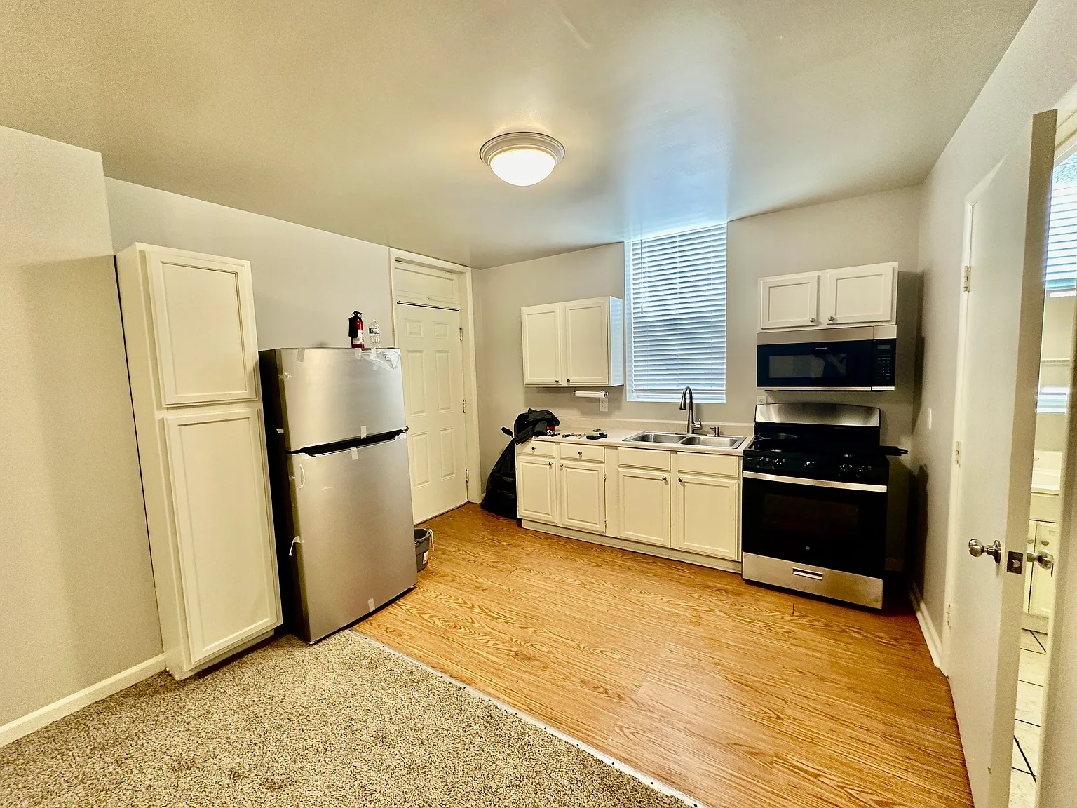 5200 Hunter Ave — Photo 3