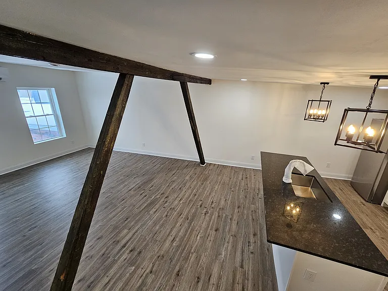 406 Main St #2 — Photo 22