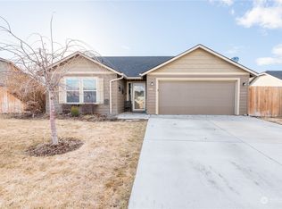 810 S Blessing St, Moses Lake, WA 98837