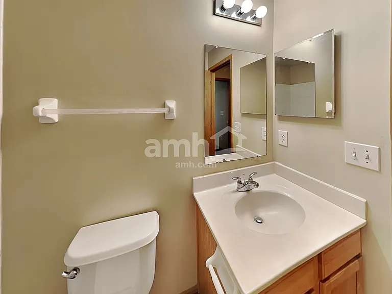 2271 Landcrest Dr — Photo 22