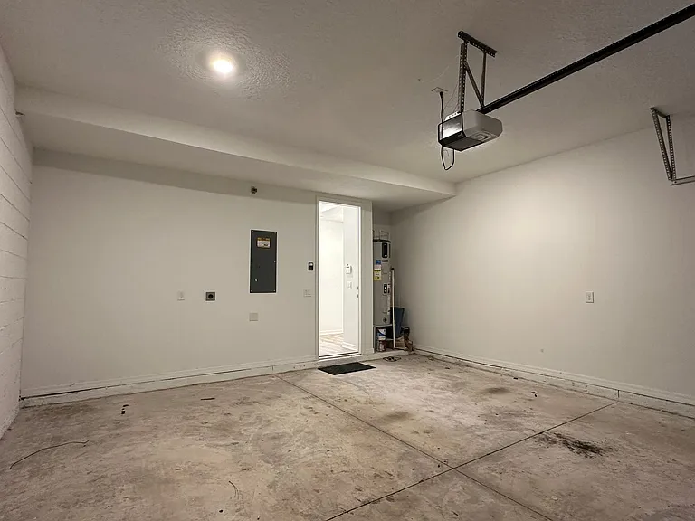 8454 Sperry St — Photo 7