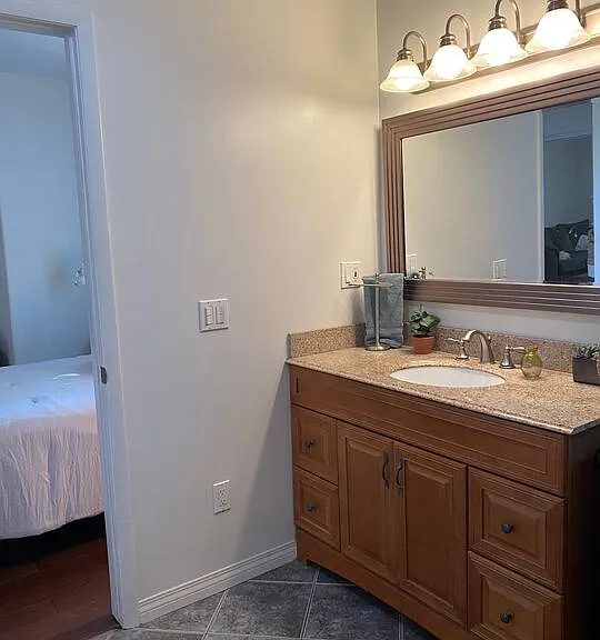 8106 Westlawn Ave — Photo 5
