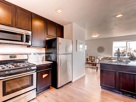 4th image of 3695 Krameria St