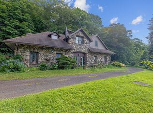 49 Grandview Dr, Ridgefield, CT 06877