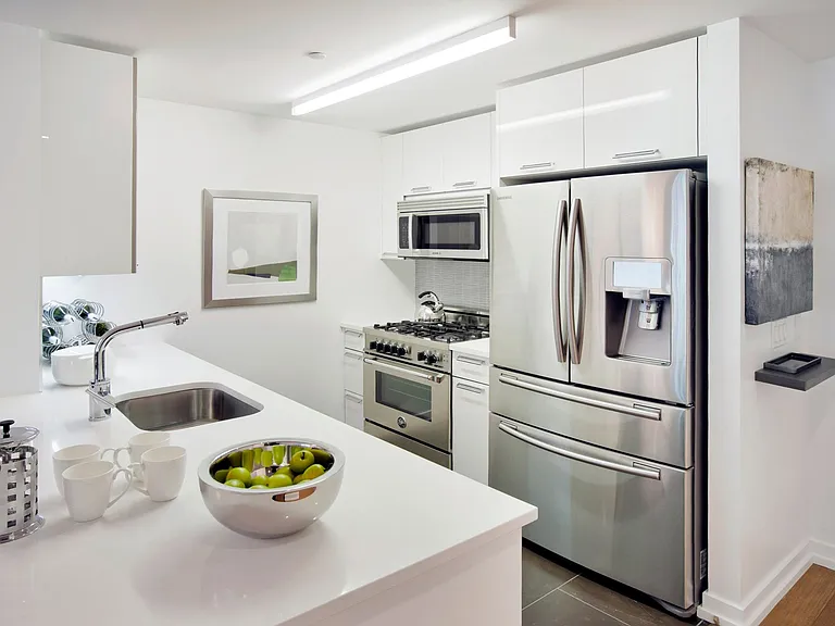 227 W 77th St #15C — Photo 1