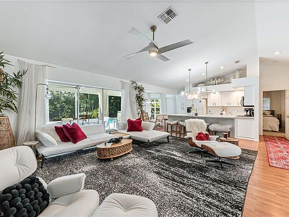 3rd image of 22427 Fountain Lakes BLVD