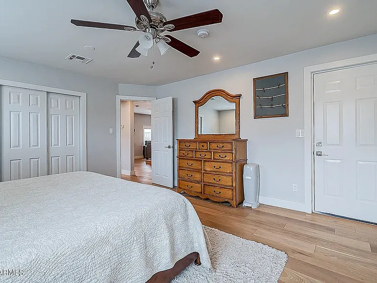 2318 N 37th Way — Photo 16