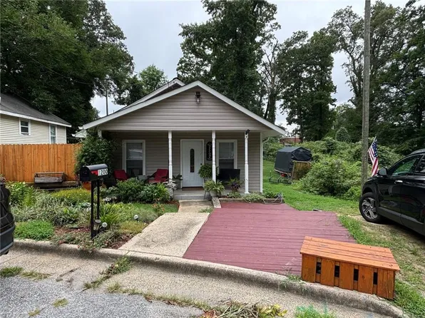 1200 Crawford Ave, High Point, NC 27260