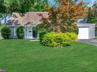 18 Eddington Ln, Willingboro, NJ 08046