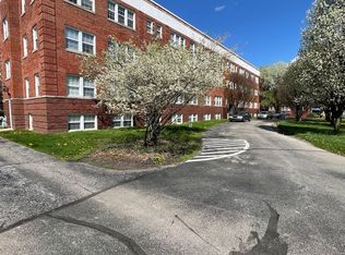 5730 E Washington St, Indianapolis, IN 46219