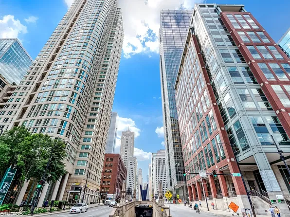 345 N La Salle Dr, Chicago, IL