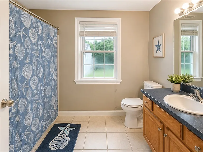 30-32 Harriet Thayer Ave #1 — Photo 15
