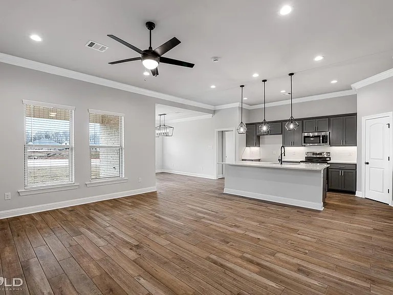 414 Blanchard Loop — Photo 15