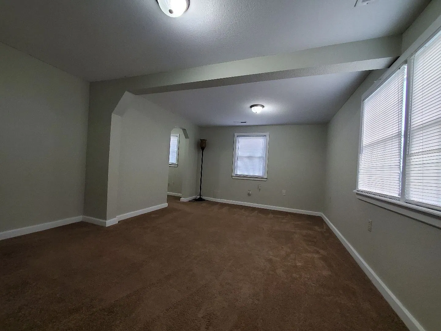 Spacious 3BR/2BA Home Near US Coast Guard Base Lawn Care Included — Photo 2