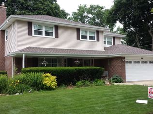 906 W Miner St, Arlington Heights, IL