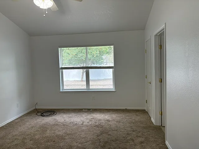 1256 W Edgewood Cir — Photo 18