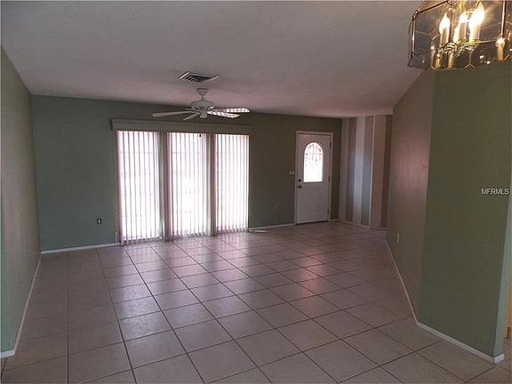 3rd image of 266 Dorchester Dr