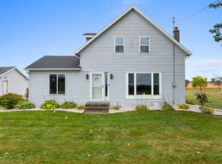 5637 Town Hall Dr, Pulaski, WI 54162