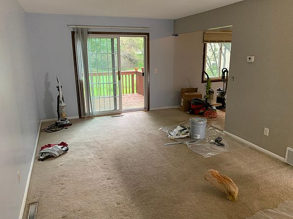3rd image of 15391 Trillium Cir