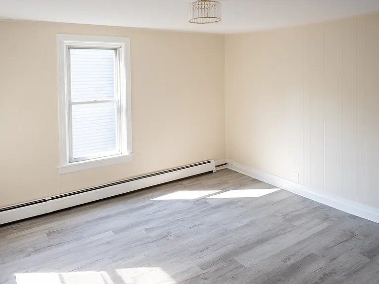 307 S Baltimore St — Photo 11