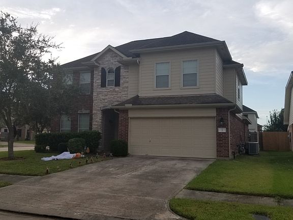 2nd image of 1 Carmel Chase Ct