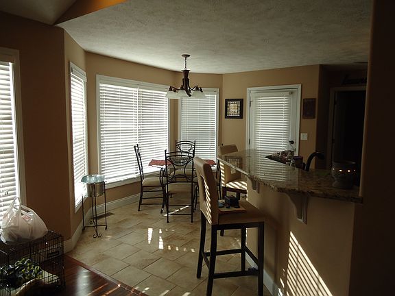 3rd image of 408 Bhrett Dr
