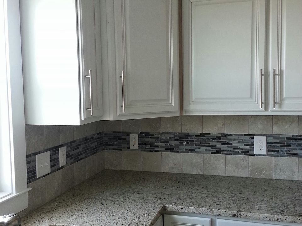 1st image of 2365 SE Florence Dr