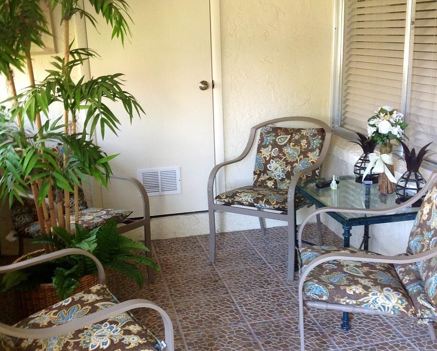 1st image of 117 Lake Pine Cir