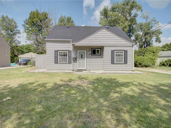 713 N Rocky River Dr, Berea, OH 44017