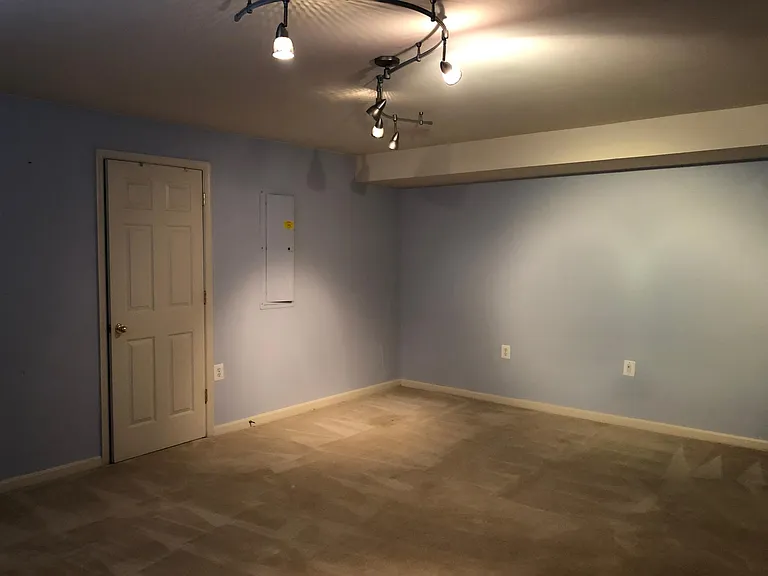603 Bluff Ct — Photo 21