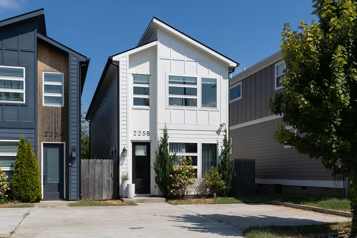 4 bed, 2098 sqft, $3,750 — Photo 1