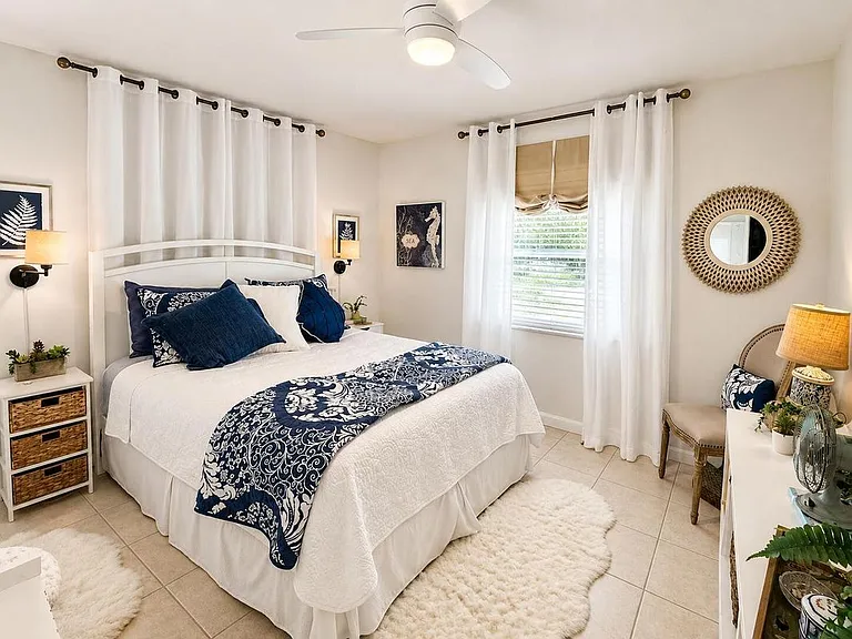 713 Suwanee Ave — Photo 11