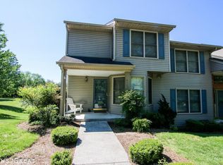 4725 Oakcliff Dr, Roanoke, VA 24018
