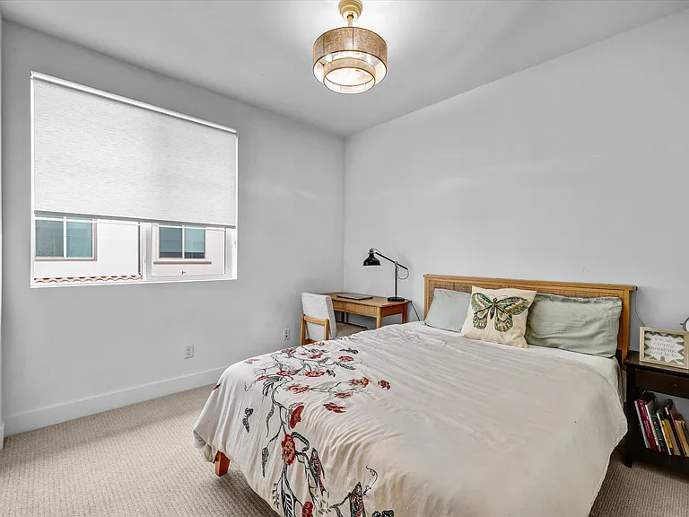 302 Fawn St — Photo 15