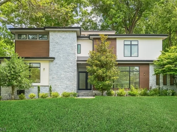 62 Cambridge Dr, Millburn Twp., NJ 07078