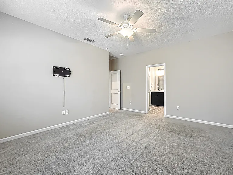 9504 Lovage Ln — Photo 19