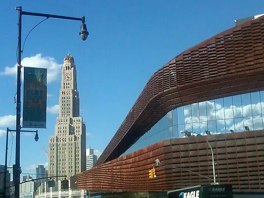 Rented by R New York | media 18