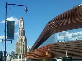 Rented by R New York