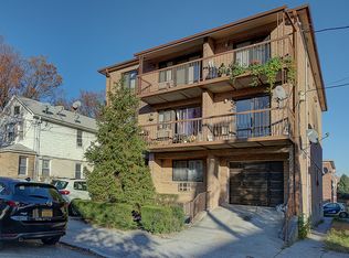 61-15 161st St #2C, Fresh Meadows, NY 11365