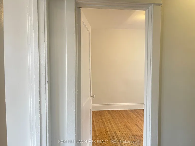985 Main St E #3 — Photo 8