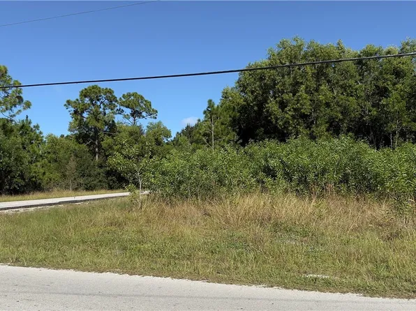 2501 E 10th St, Lehigh Acres, FL 33936