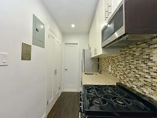 Rented by Cooper & Cooper Real Estate | media 15