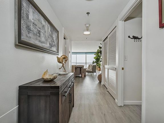 3rd image of 1750 Avenida Del Mundo Unit 601