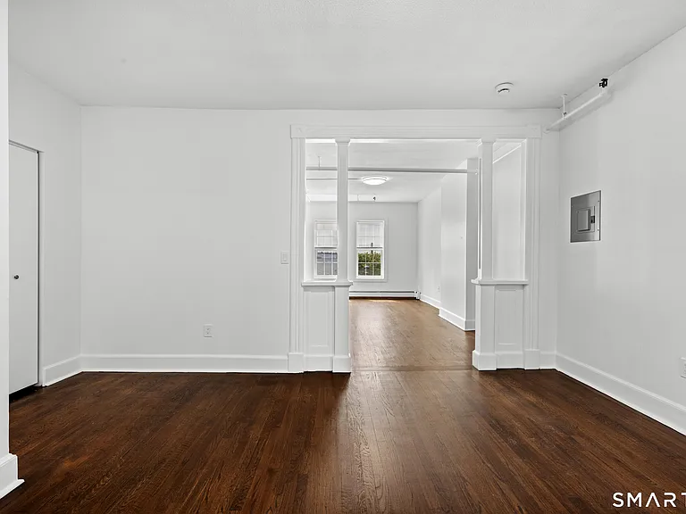 187 Bank St #302 — Photo 3