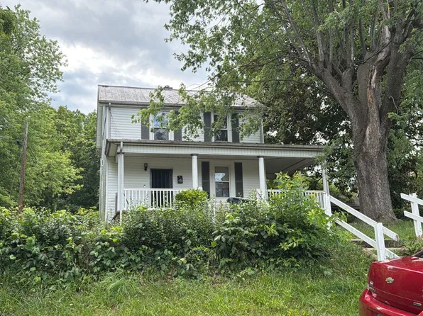1011 Crescent St NW, Roanoke, VA 24017