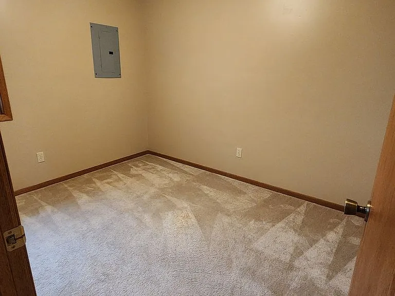 4001 Yucca Dr — Photo 9