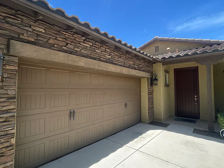 4425 E Muriel Dr — Photo 4