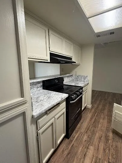 1250 E Shaw Ave #136 — Photo 4