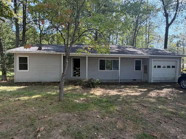 61 Peterson Ln, Sparta, TN 38583